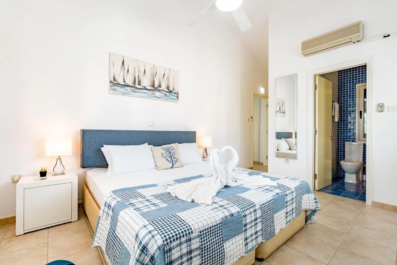 Villa Elliana By Ezoria Villas Protaras