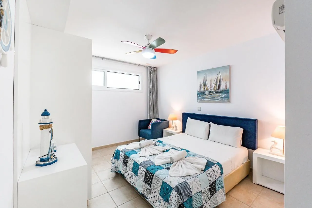 Villa Elliana By Ezoria Villas Protaras